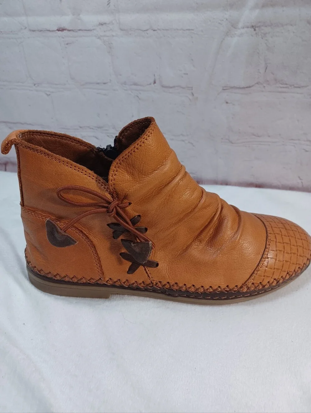 walking step womans  genuine leather cognac woven toe ankle booties size 37 -6M